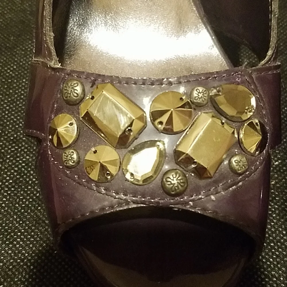 Simply Vera by Vera Wang Purple Sling Back Open Toe Heels